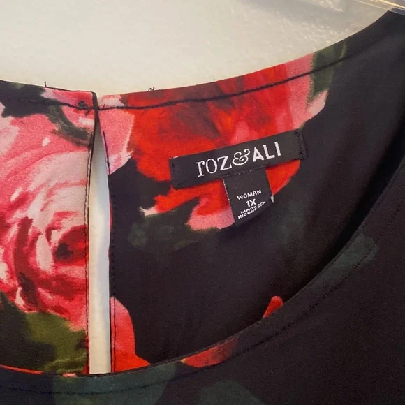 Floral Butterfly Sleeves cocktail Dress - Picture 3 of 6